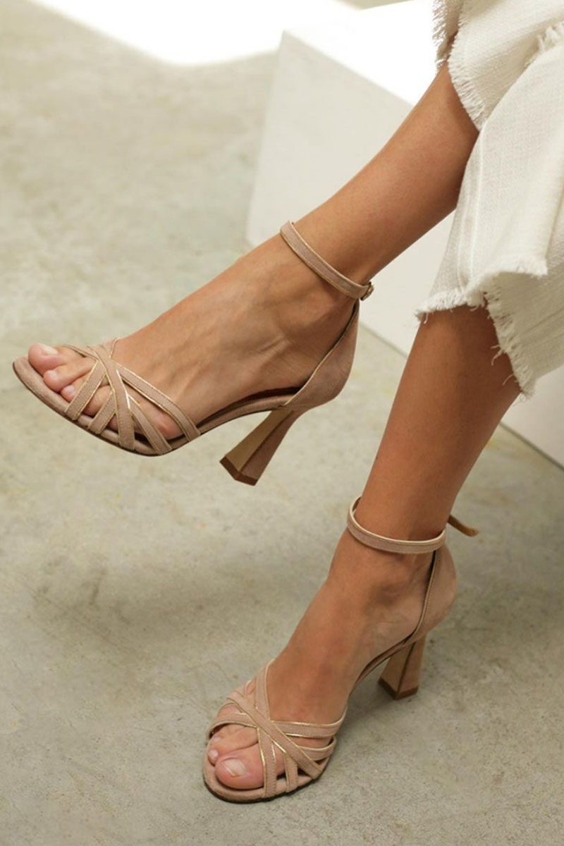 Marona | Patchwork-Sandalen mit runder Spitze und schmalem Absatz