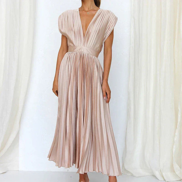 Adela | Elegantes Plissiertes Maxikleid