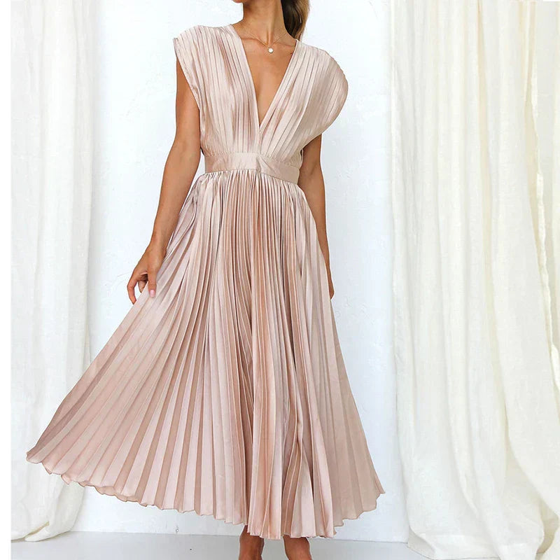 Adela | Elegantes Plissiertes Maxikleid