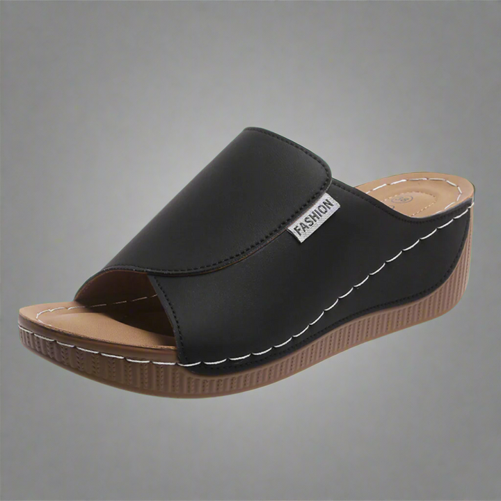 Ortrudis | Handgefertigte Sandale mit bequemer Sohle