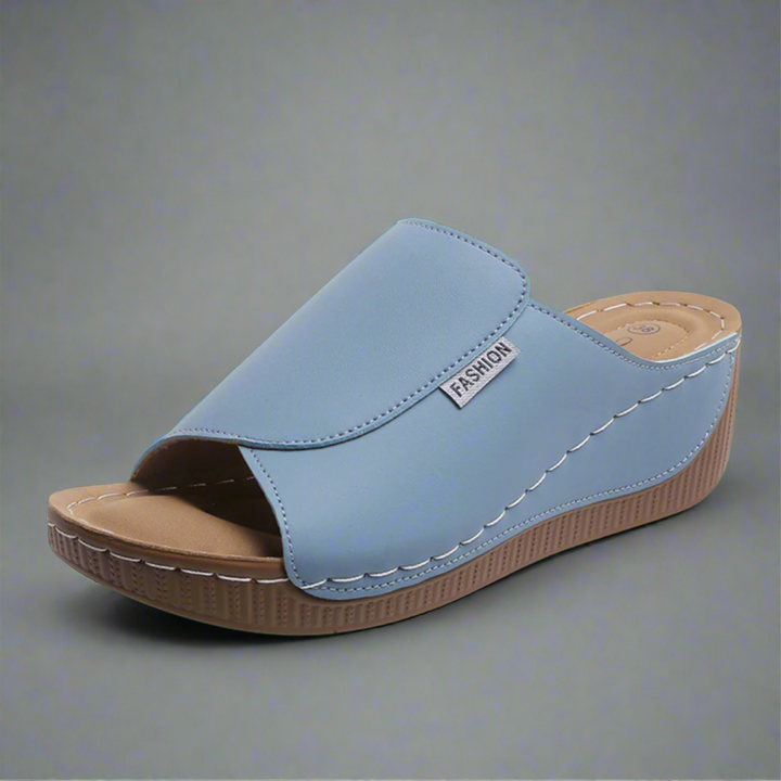 Ortrudis | Handgefertigte Sandale mit bequemer Sohle