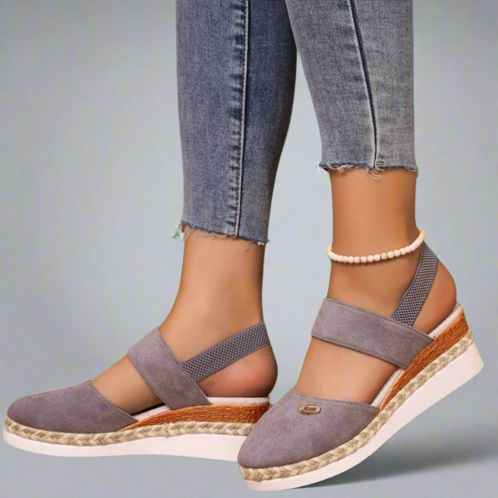 Gitta | Keilsandalen in Übergröße – bequem und vielseitig