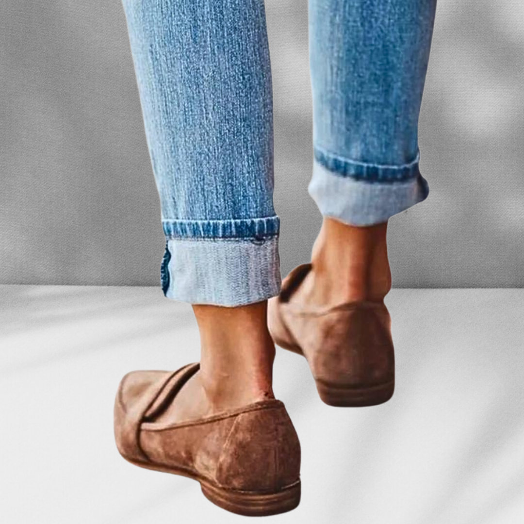MALINA | Wildleder-Loafer mit spitzer Form