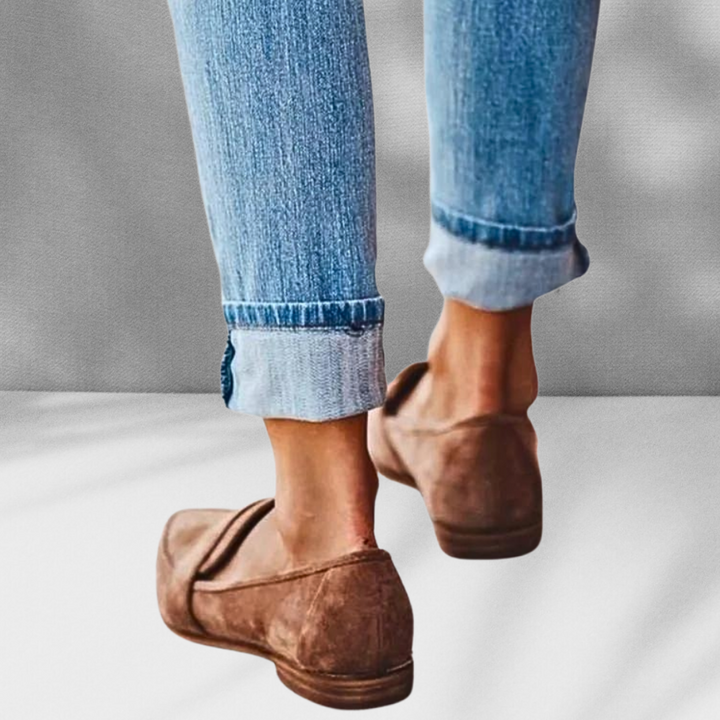 MALINA | Wildleder-Loafer mit spitzer Form