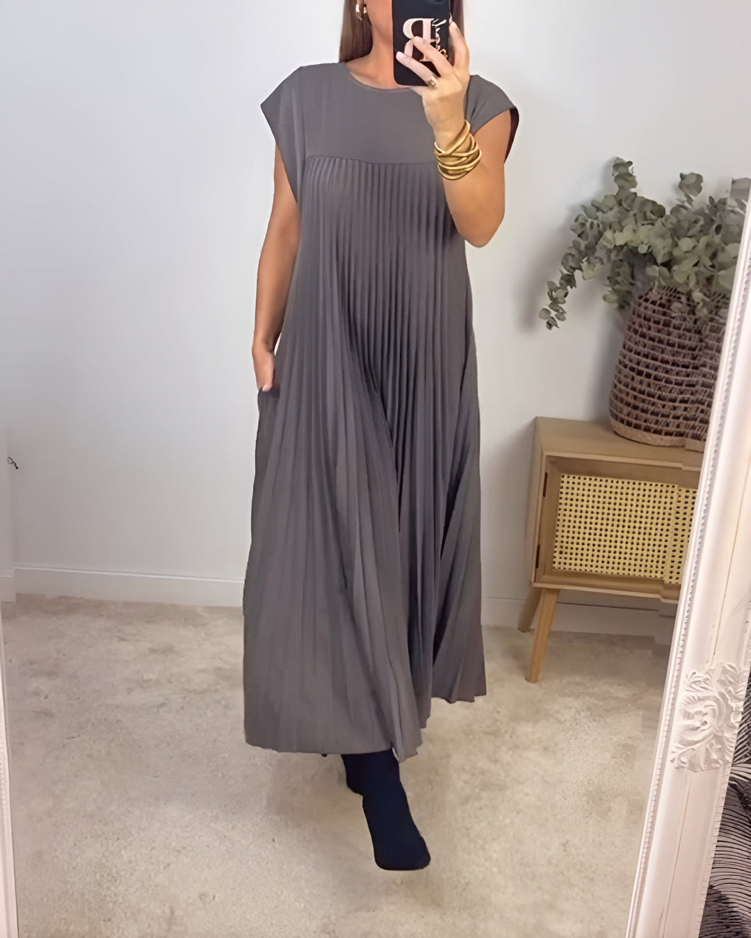 Simone | Leichte und elegante Plissierte Robe