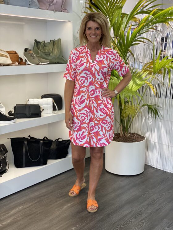 Eleonora | Kleid mit V-Ausschnitt.