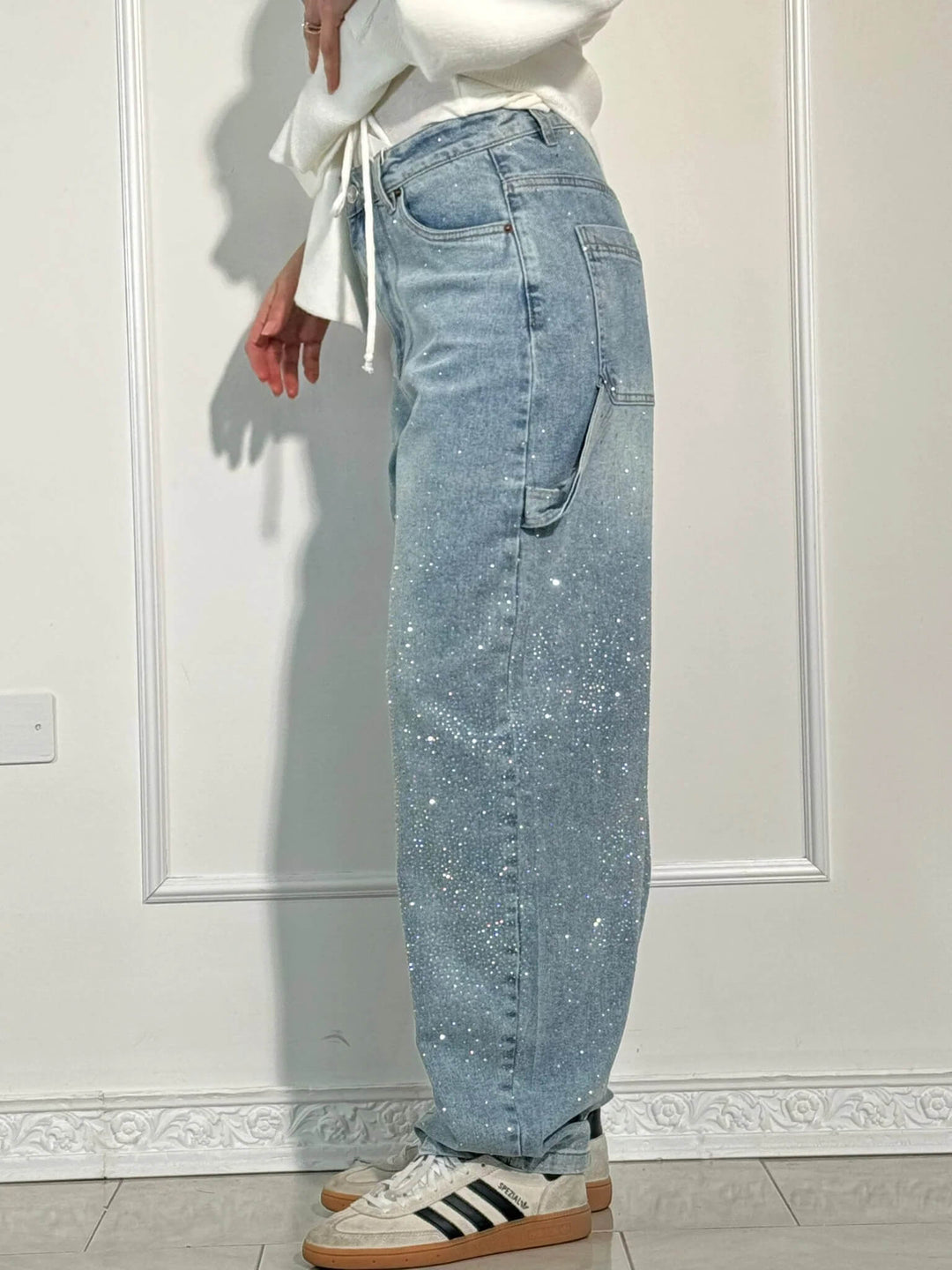 Nele | Hoch geschnittene Hose mit weitem Bein und Knopftaschen