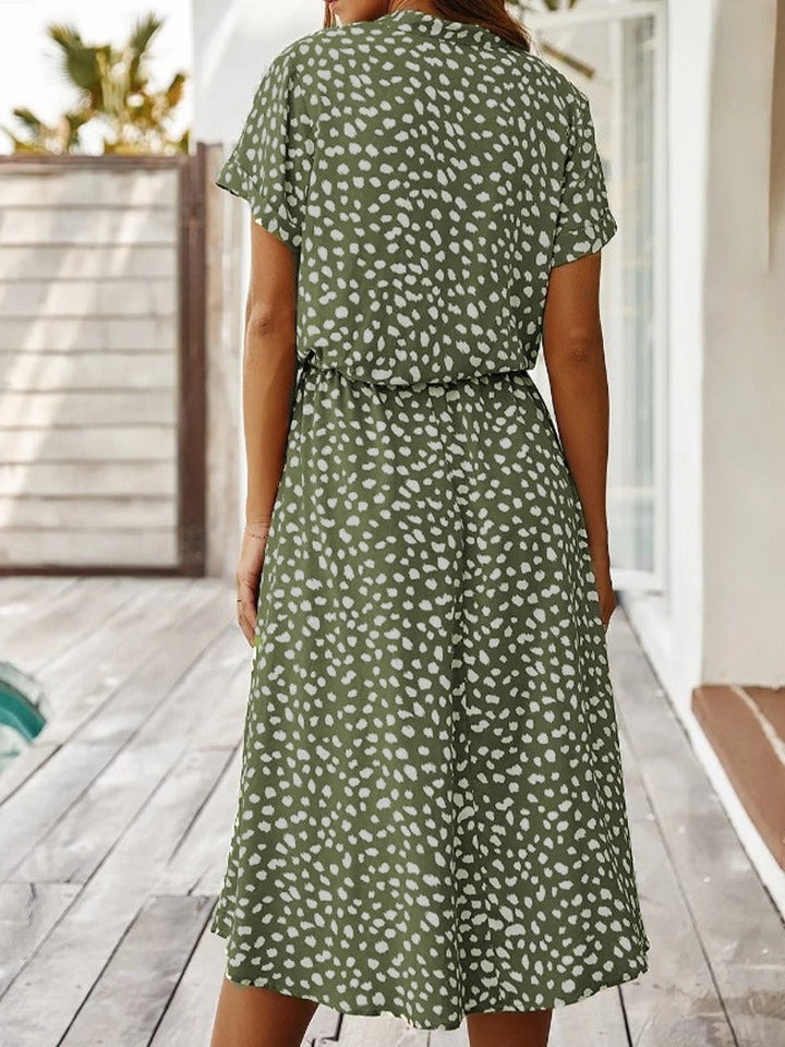 Lorvanna – Bequemer Sommerkleid mit stilvollem Print und kurzen Ärmeln