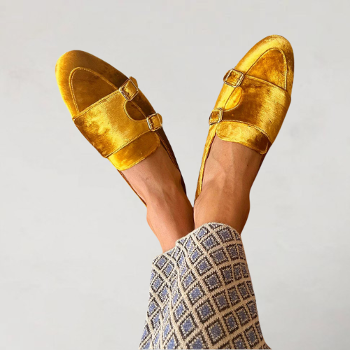 Jutrina - Modische gelbe Loafers mit Schnalle