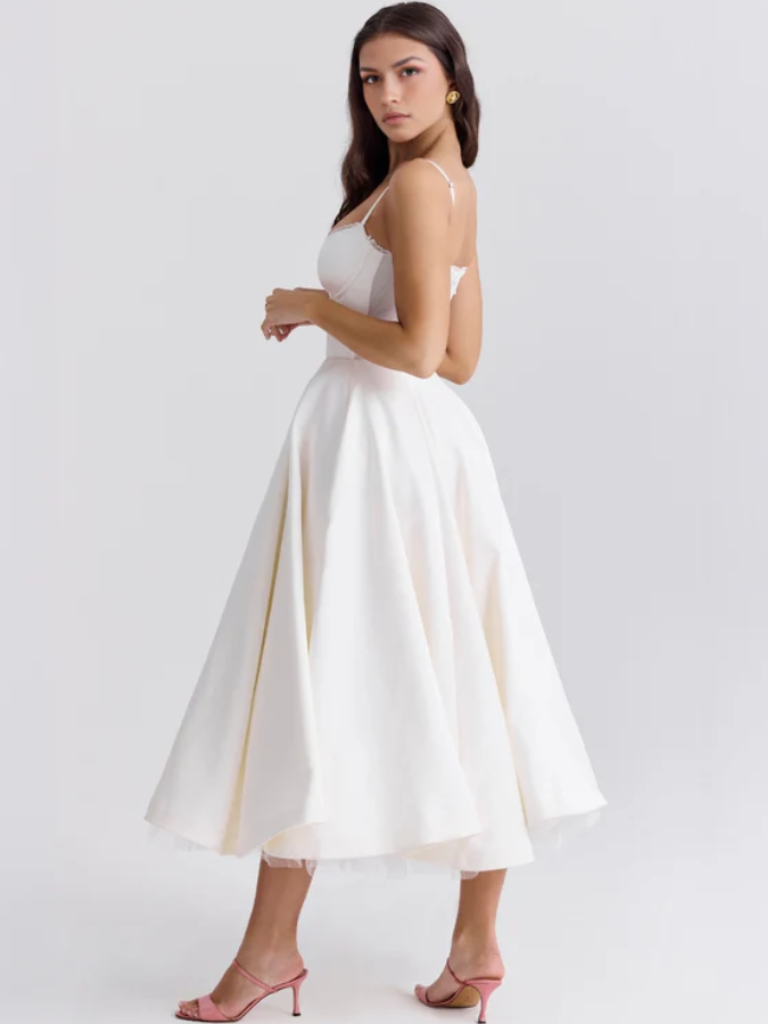 GRACEFUL BALLGOWN