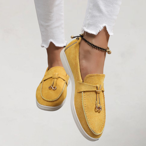 Rilena - Elegante Loafers mit dekorativen Nahtdetails in Knotenform