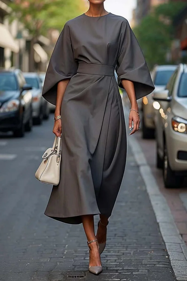 Véda – Luxuriöses Kleid mit Laternenärmeln