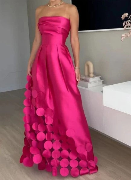Coraline - Langes Schößchen-Kleid