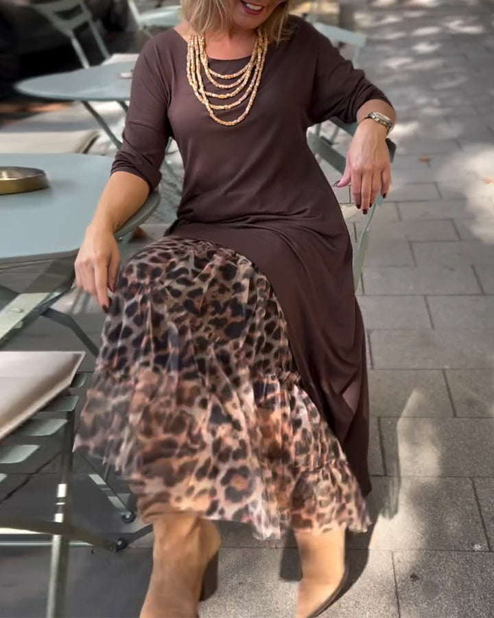 RAFFAELLA | Asymmetrisches Kleid mit langen Ärmeln und Tüll-Effektrock für einen eleganten und einzigartigen Look