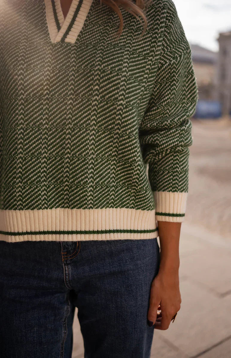 EMILIAâ ¢| DER GRÜNE V-AUSSCHNITT-PULLOVER