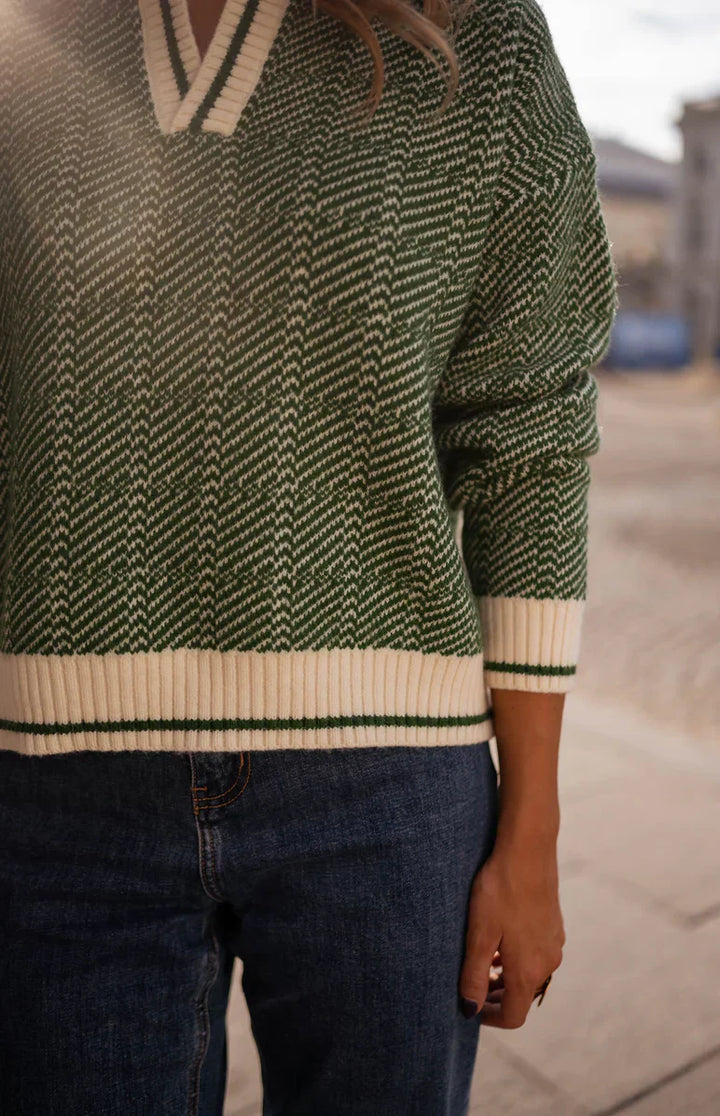 EMILIAâ ¢| DER GRÜNE V-AUSSCHNITT-PULLOVER