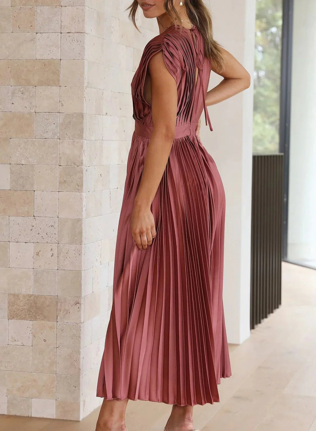 Rosea Langgeschnittenes Wickelkleid